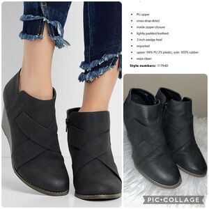 Maurices 11M Black Alexis Cross Strap Wedge Bootie